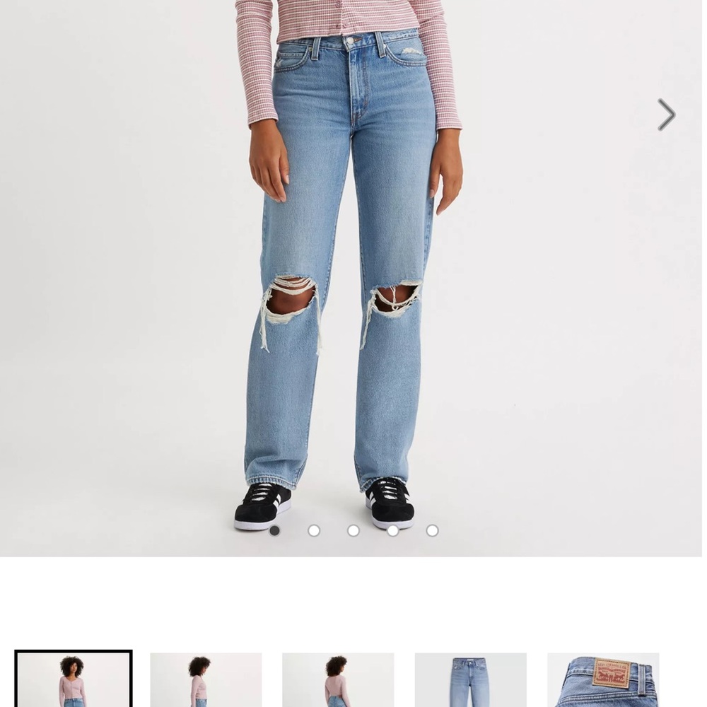 Levi's Women's Light Blue Straight Leg Jeans